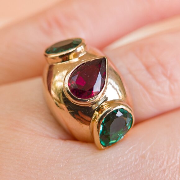 Three-Stone Tourmaline Dome Ring – 14 k Gold, Size 6¼ - Picture 10 of 15